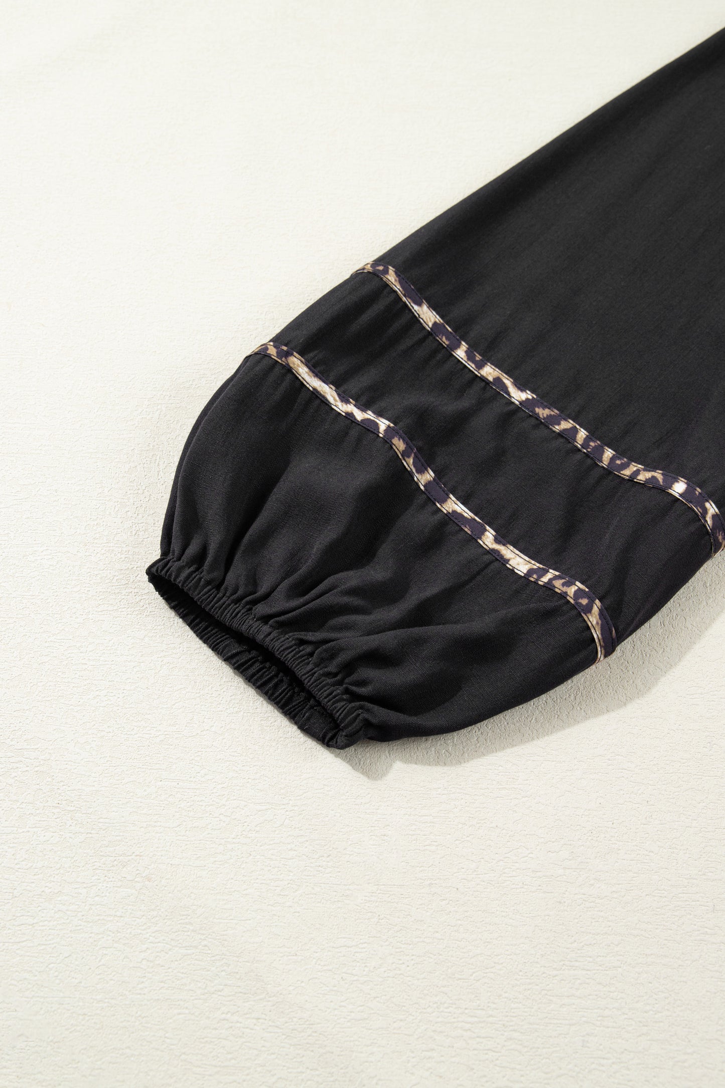 Black Contrast Leopard Trim Split Neck Long Sleeve Casual Midi Dress