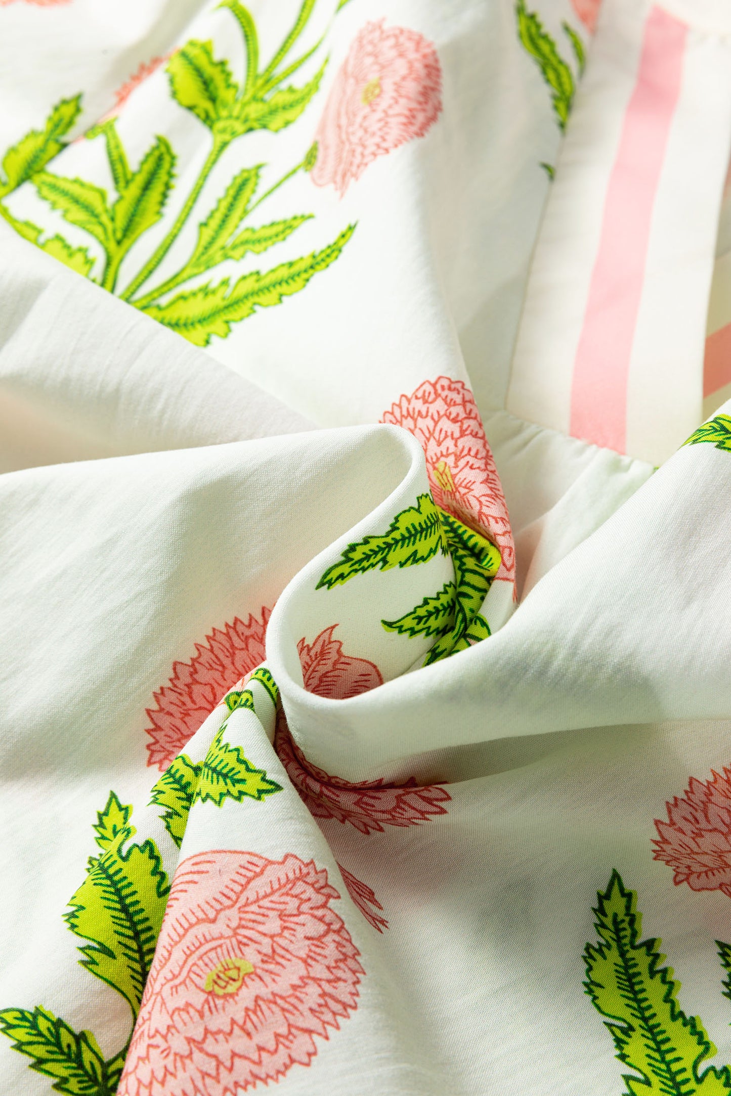 Green Casual Wild Flower Print V Neck 3/4 Sleeve Blouse