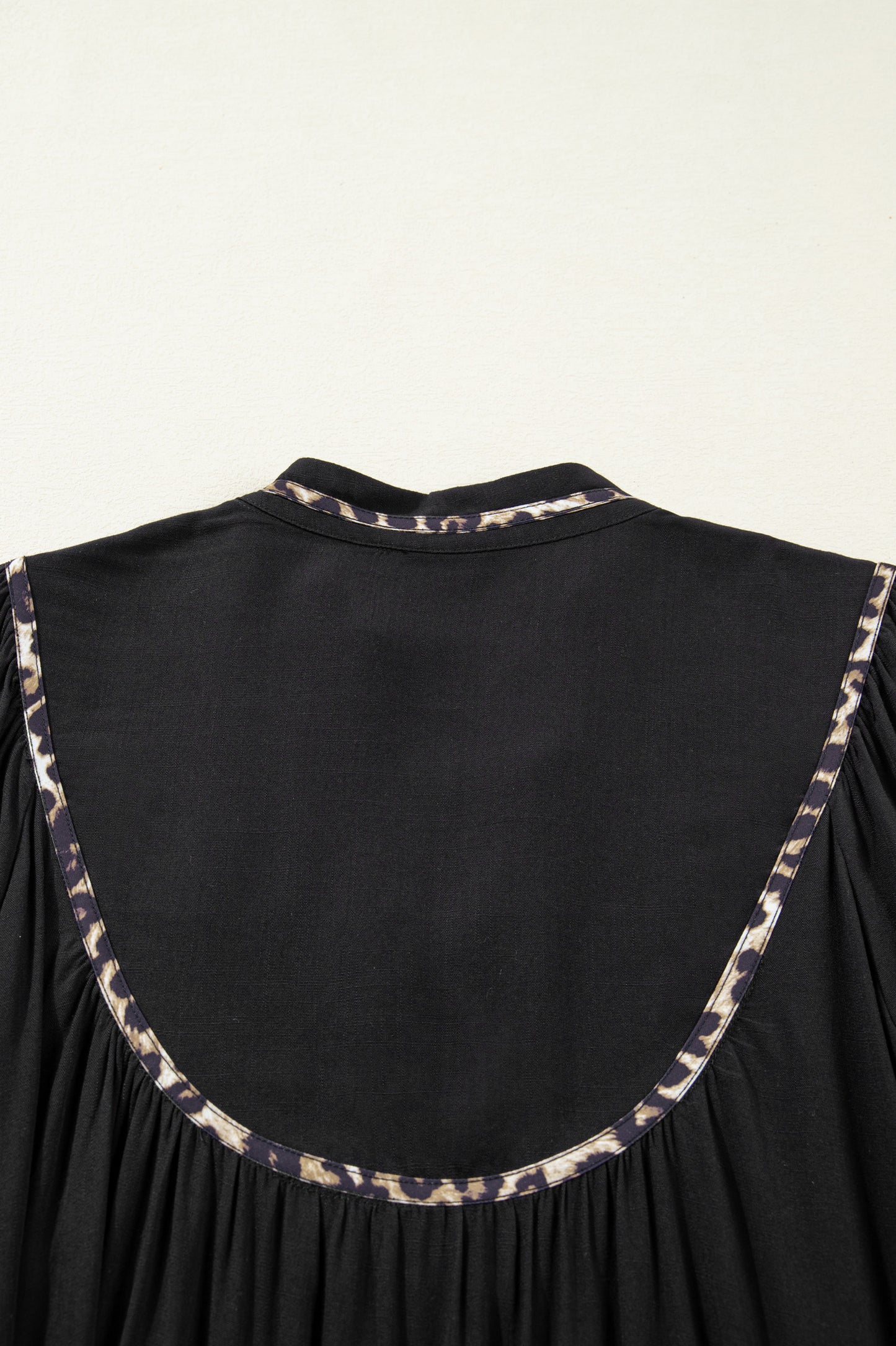 Black Contrast Leopard Trim Split Neck Long Sleeve Casual Midi Dress